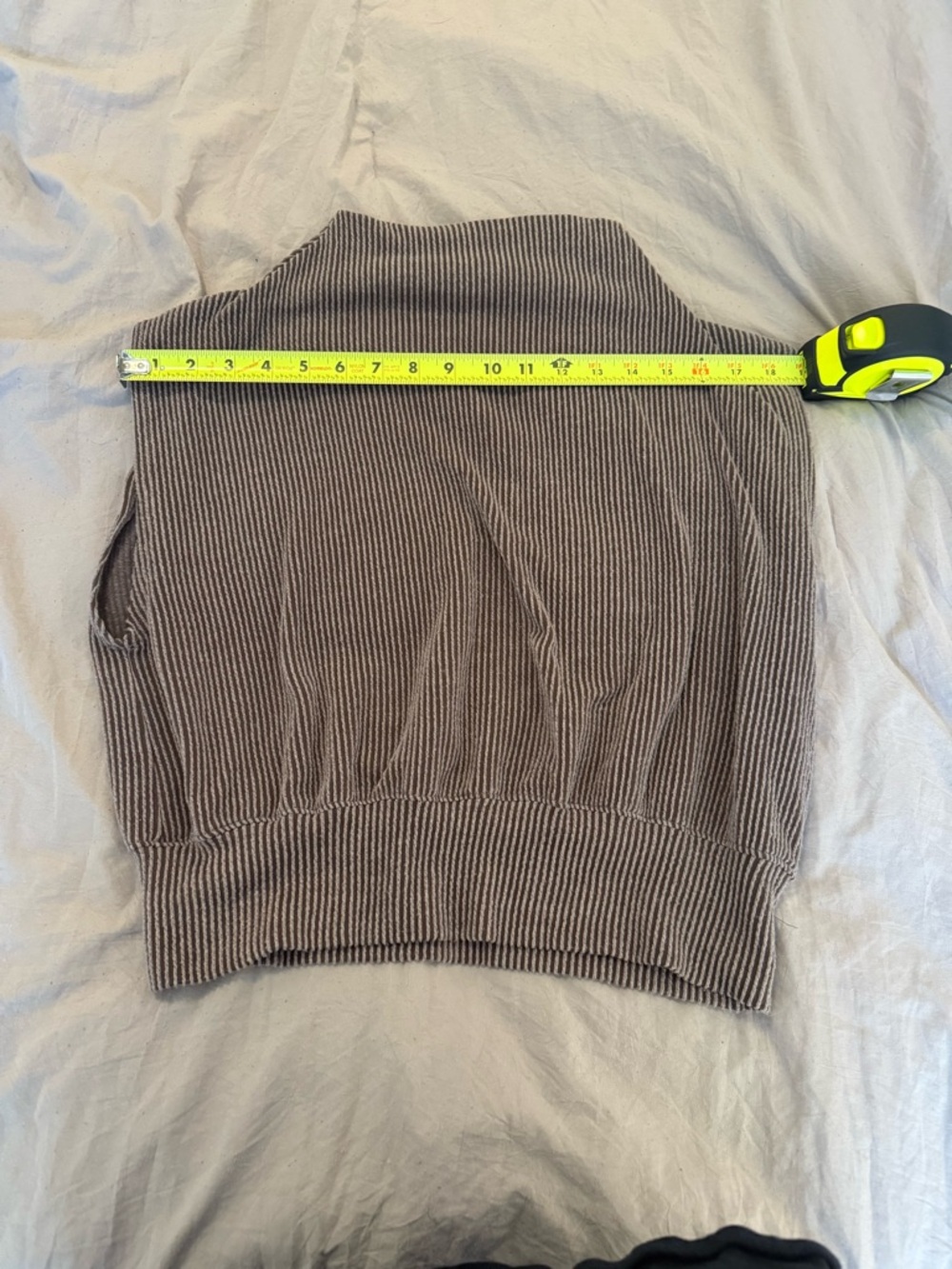 Women’s Ribbed Top - Picture 3 of 4